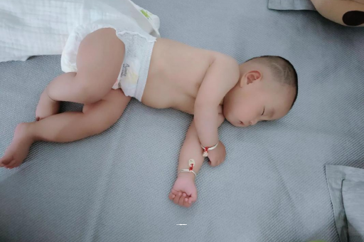 鹤壁几个月宝宝会抬头